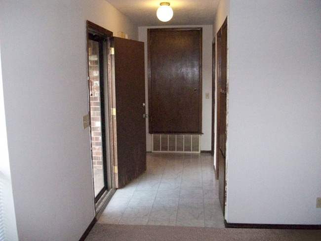 4320 Willowpoint Dr, Norman, OK 73072 - photo 2