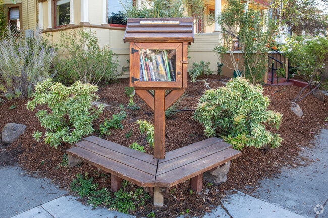 Many of the streets in Oakland's Santa Fe have free library boxes for residents.