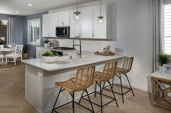 2011 Peony St unit 36515539, Hollister, CA 95023 - photo 5