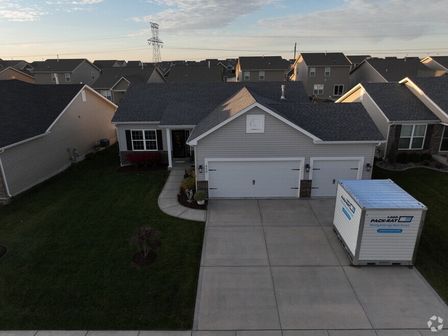 412 Charlestowne Place Dr, Saint Charles, MO 63301 - photo 2