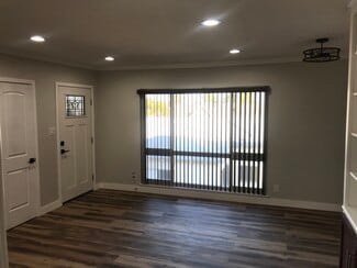 1742 W 83rd St Unit 4, Los Angeles, CA 90047