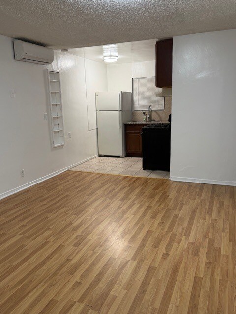 1802 E Glenoaks Blvd unit C, Glendale, CA 91206 - photo 7