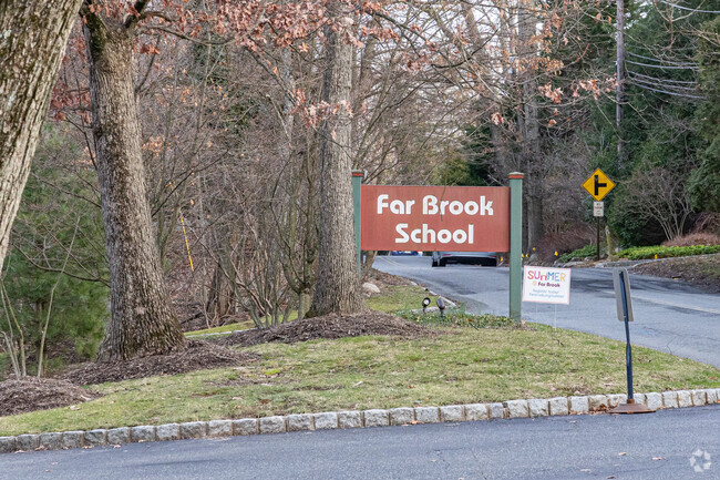 Far Brook School nearby Livingston, serves students in K-8th grade.