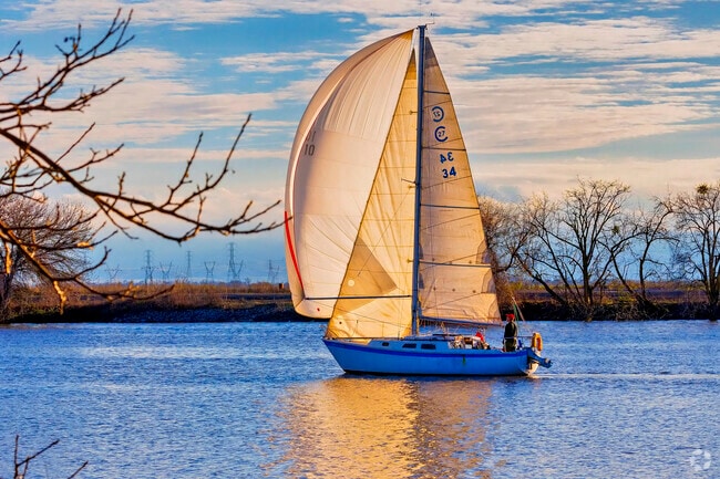 Take out the boat at River Point Landing Marina in Nelson Park in Brookside of Stockton, CA.