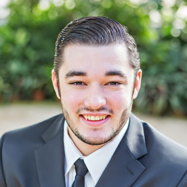 Agent Photo