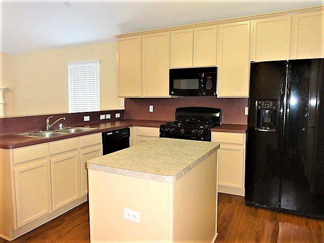 19072 Hammer Ln, Porter, TX 77365 - photo 2