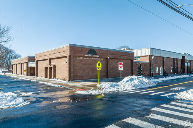 R.J. Kinsella Magnet School of Performing Arts is a top ten performing art school in CT.