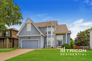 12137 S Clinton St, Olathe, KS 66061