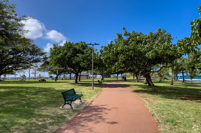 Magic Island walking path keeps residents of Kaka’ako active.