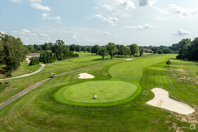 Bicentennial Village folks can enjoy 18 holes at Maple Dale Country Club.