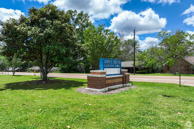 Ann Smith Elementary School is a part of the Madison County school district.