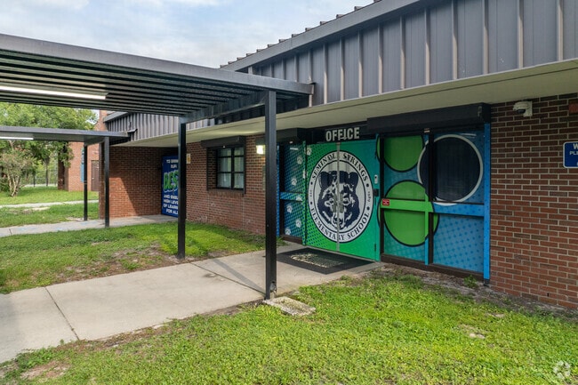 Seminole Springs Elementary School educates nearly 500 students each year in Pre-K through 5th grade.