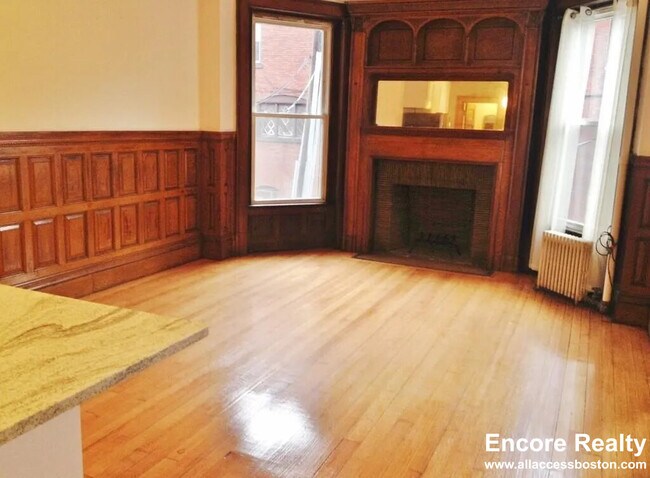 8 Aberdeen St unit 849-2, Boston, MA 02215 - photo 5