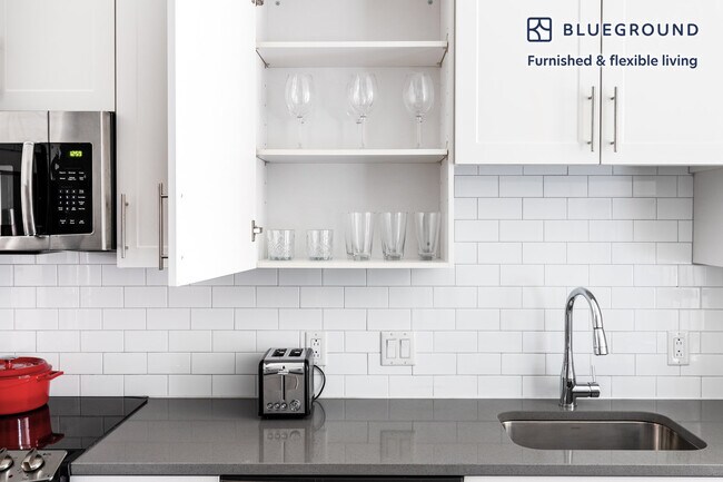 449 Canal St unit FL4-ID229, Somerville, MA 02145 - photo 6