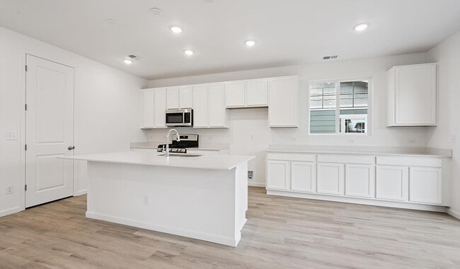 6586 N Nepal St, Aurora, CO 80019 - photo 4