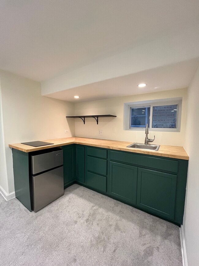 3424 N Hamlin Ave Unit G, Chicago, IL 60618