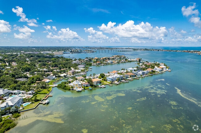 The tranquil life of water front living in Belleair.