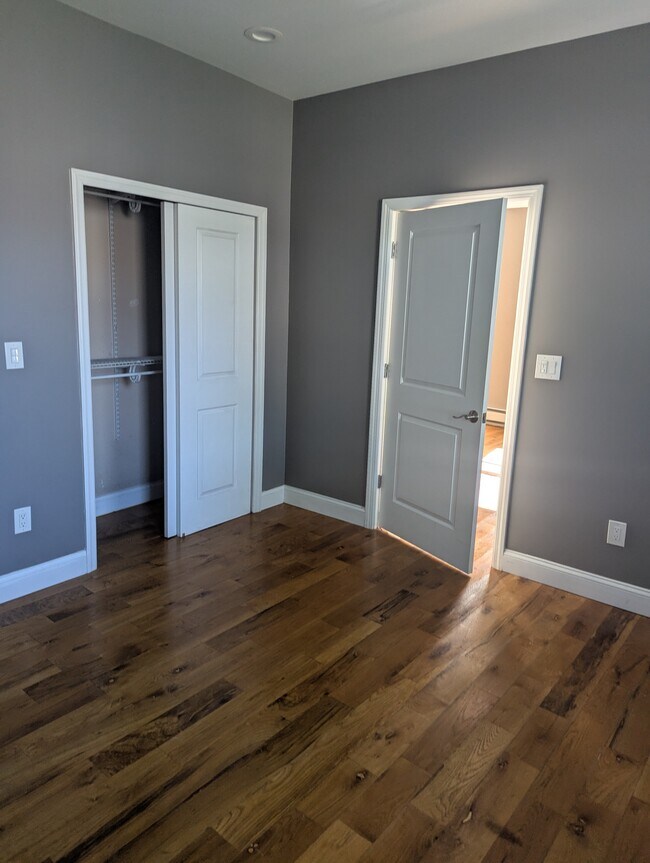 300 Cedar St unit 2, South Amboy, NJ 08879 - photo 6