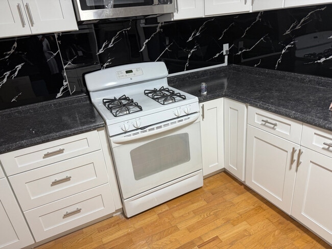 330 Suter Rd unit 1, Catonsville, MD 21228 - photo 7