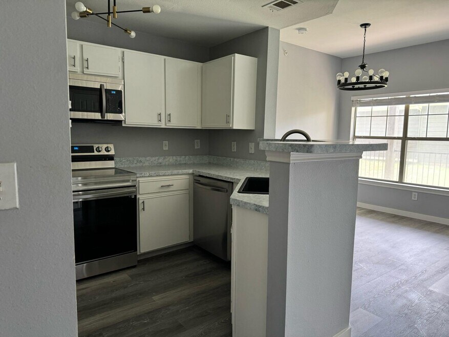 2320 Gracy Farms Ln unit 1412, Austin, TX 78758 - photo 1