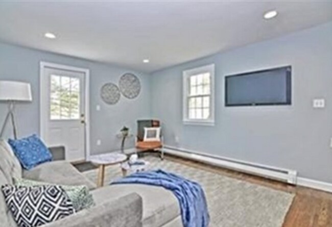 16 Oak Hill Rd, Wayland, MA 01778 - photo 5