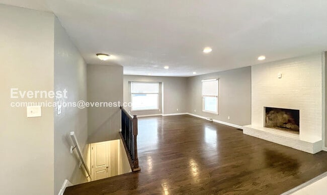 13020 Corrington Ave, Grandview, MO 64030 - photo 4