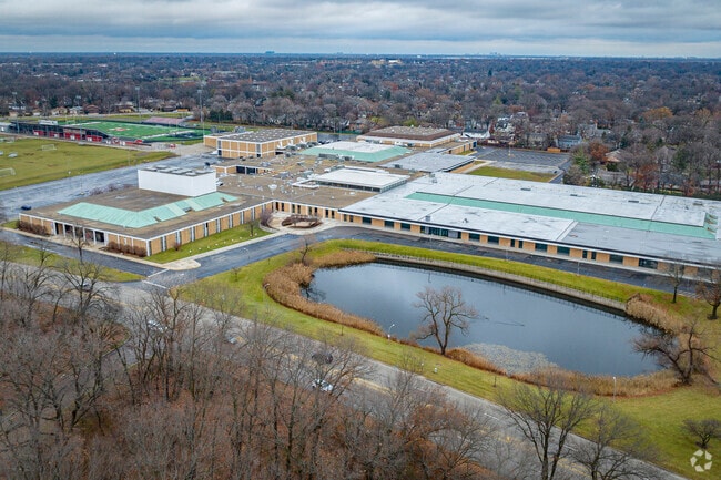 Maine South High School