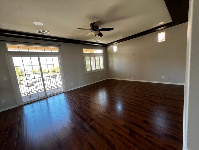 5059 Bonnie Doon Ln, Las Vegas, NV 89141 - photo 4