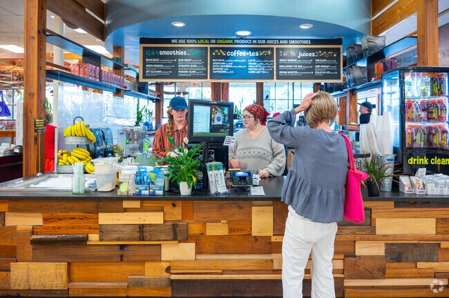 So many decisions at Ellwood Thompson's juice and smoothie bar.