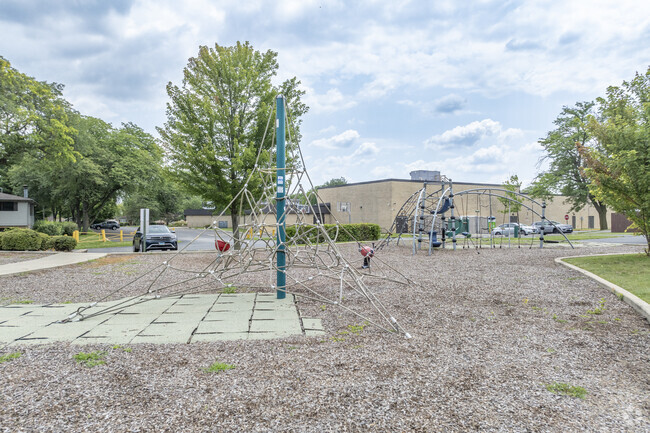 Roselle Middle School has an Overall Niche Grade of A.