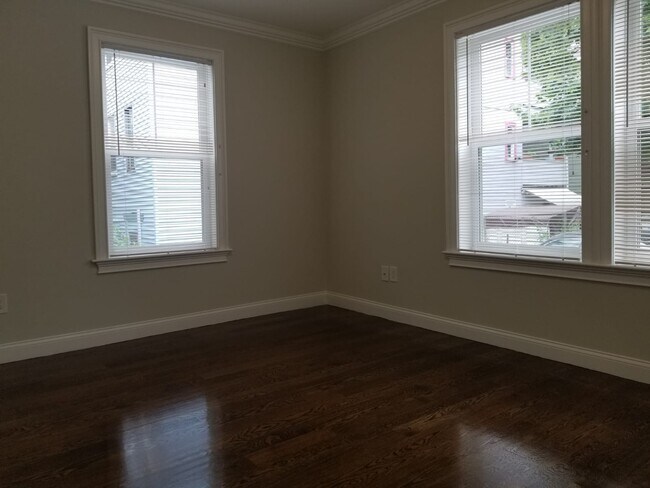 43 Oak St unit 1, Somerville, MA 02143 - photo 5