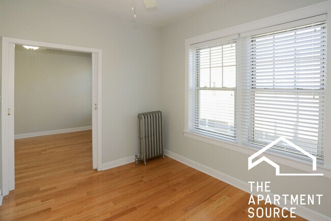 1932 W Winona St unit 3, Chicago, IL 60640 - photo 5