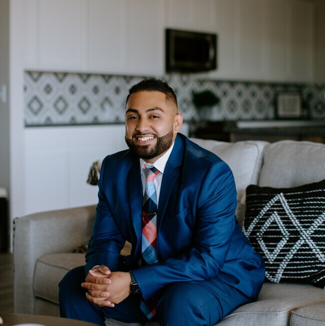 Agent Photo
