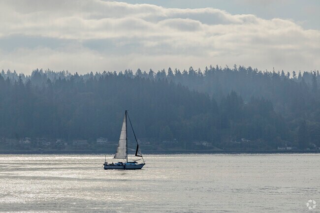 Coastal lifestyle along the coast of Erlands Point WA.