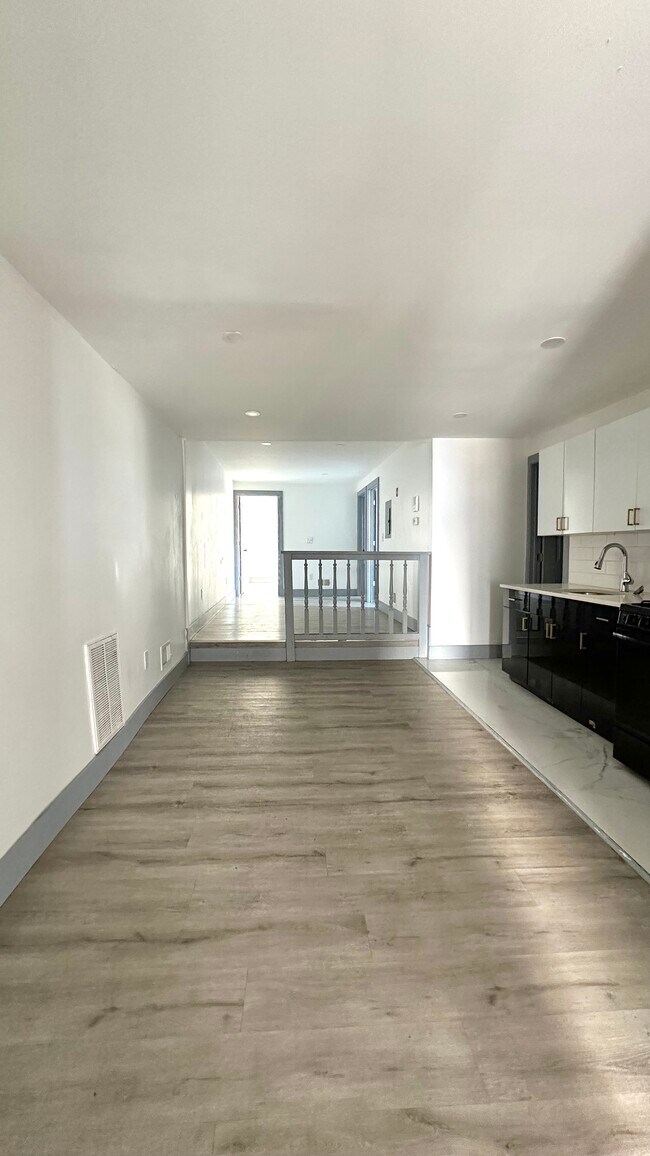655 S 11th St Unit 1, Newark, NJ 07103