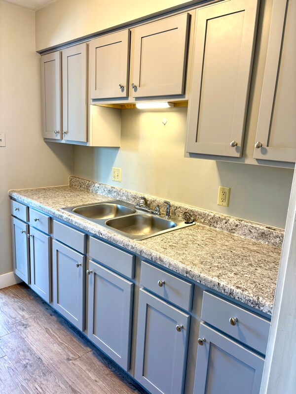 4026 N Illinois Ave unit 10, Peoria Heights, IL 61616 - photo 2