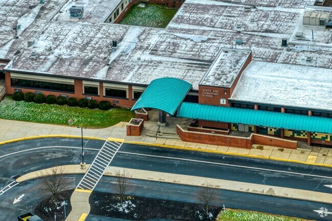 South Side Elementary School receives an overall B- grade from niche.com.