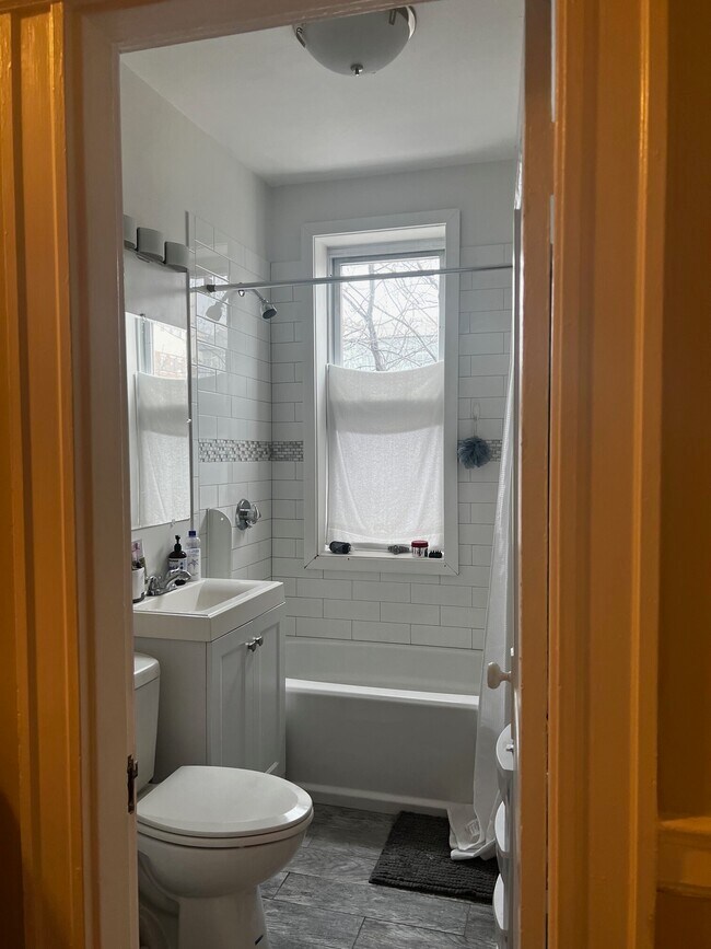 1177 Commonwealth Ave, Boston, MA 02134