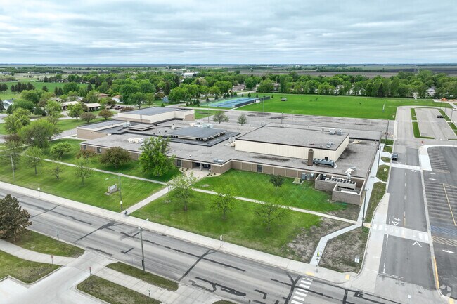 Wahpeton High School