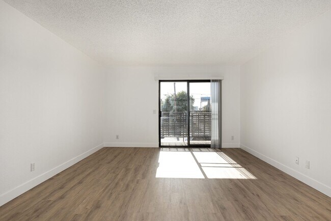 The Hills at Fashion Valley, San Diego, CA 92111 - photo 6