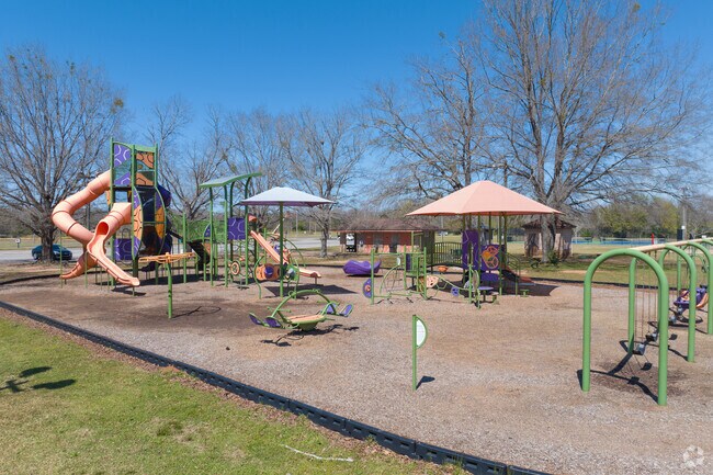 Residets in Fort Valley can take their kids to enjoy the playground at South Peach Park.