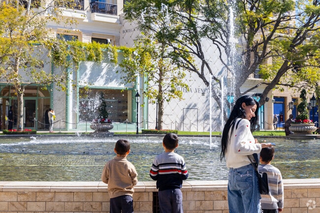 Americana at Grand has a huge water fountain.