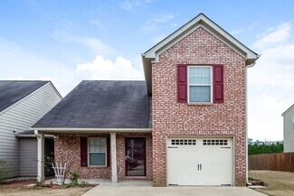 316 Lauren Dr, Fairburn, GA 30213