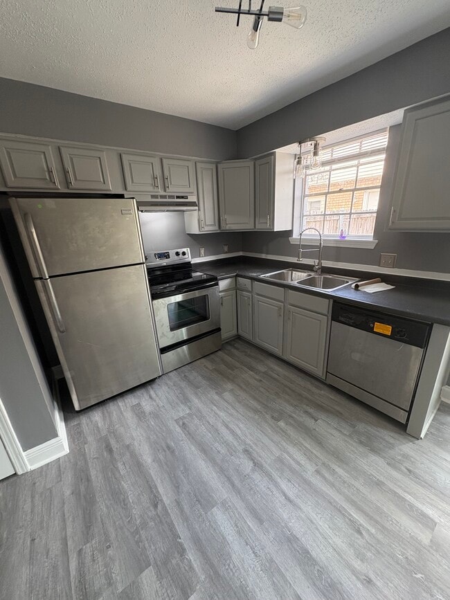 3609 Golden Dr, Chalmette, LA 70043 - photo 4