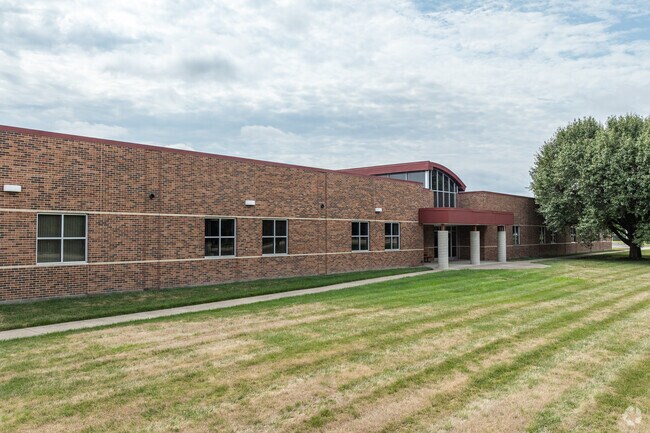 Hadley E Watts Middle School has approximately 687 students.
