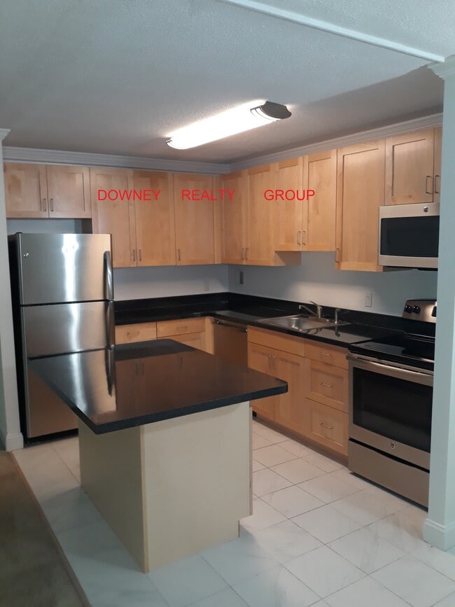 1450 Worcester Rd Unit 1, Framingham, MA 01702