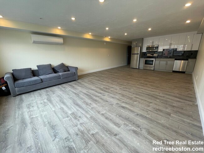 1022 Commonwealth Ave, Boston, MA 02215 - photo 6