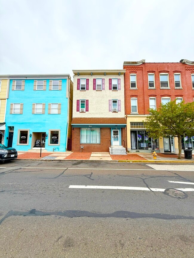 205 Mill St Unit 2, Bristol, PA 19007