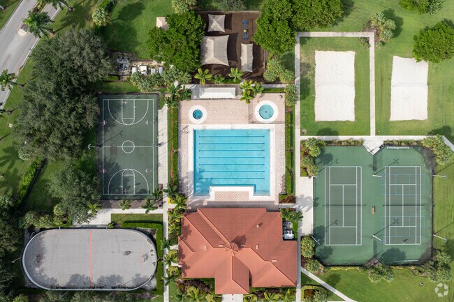 Many of the gated communities in Gateway have their own amenities  such as Hampton Park.