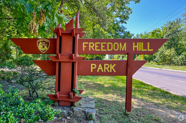 Freedom Hill Park is easily accessible by road for residents of Tysons Corner.